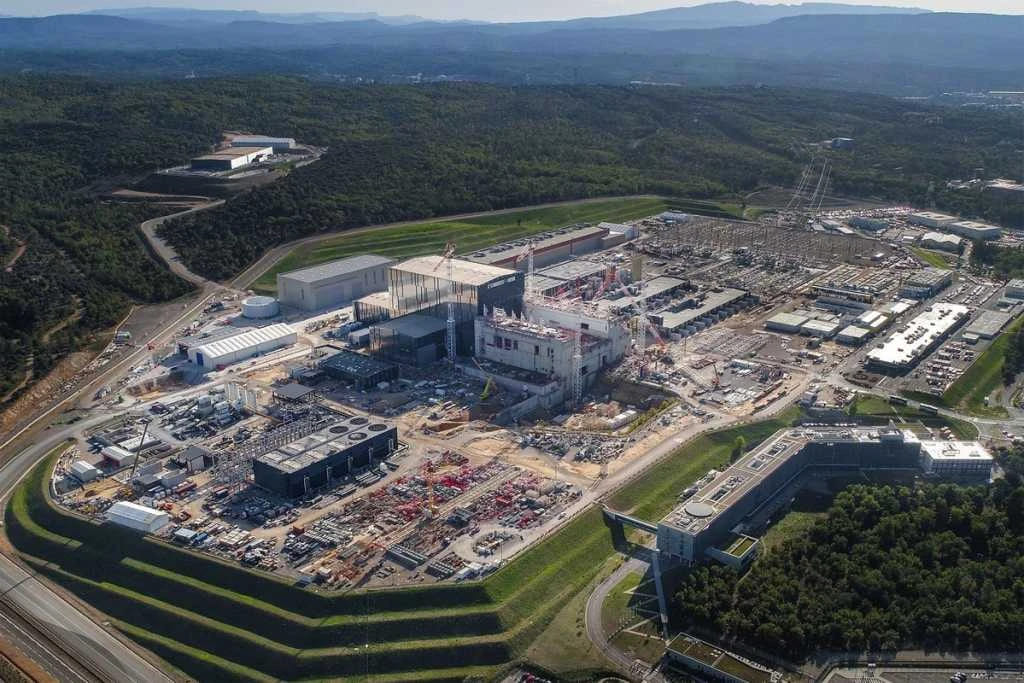 ITER (1).jpg ITER (1).jpg